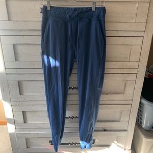 Balance athletica joggers